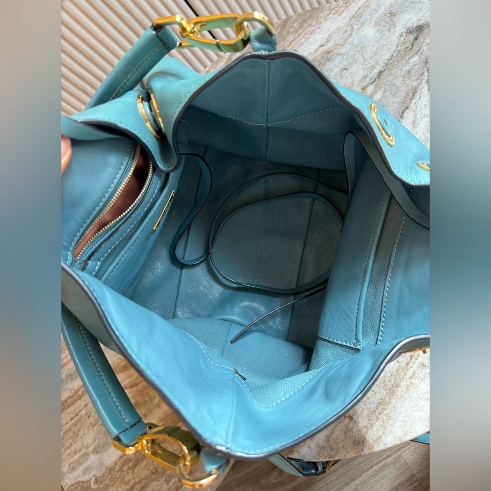 STUNNING MIU-MIU BOUTIQUE HANDBAG satchel tote bag in blue with gold hardware - Picture 7 of 15